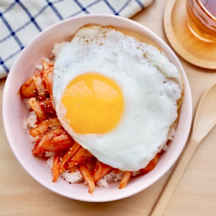 オムライスより簡単！ケチャップ卵丼